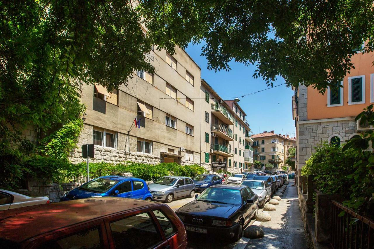 Centrino Apartment Split Exterior photo